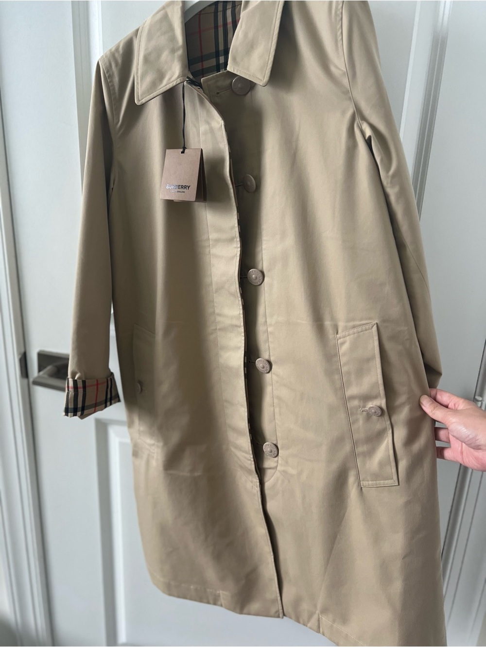 Burberry Revesible  Trench Coat with Beige - Picture 3 of 10